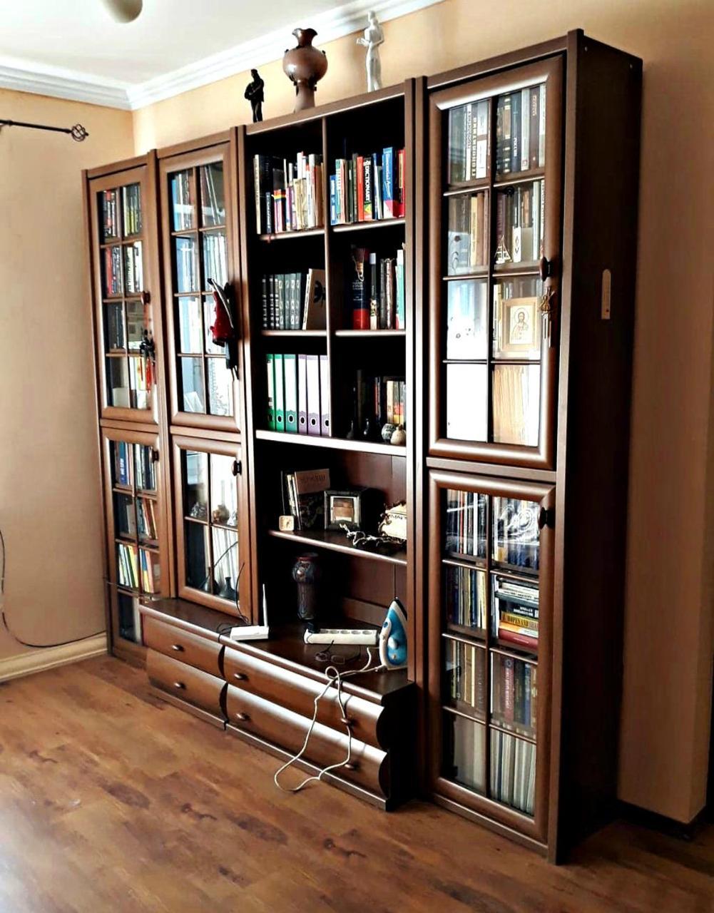 Apartment In The Historical City Center 체르니우치 외부 사진